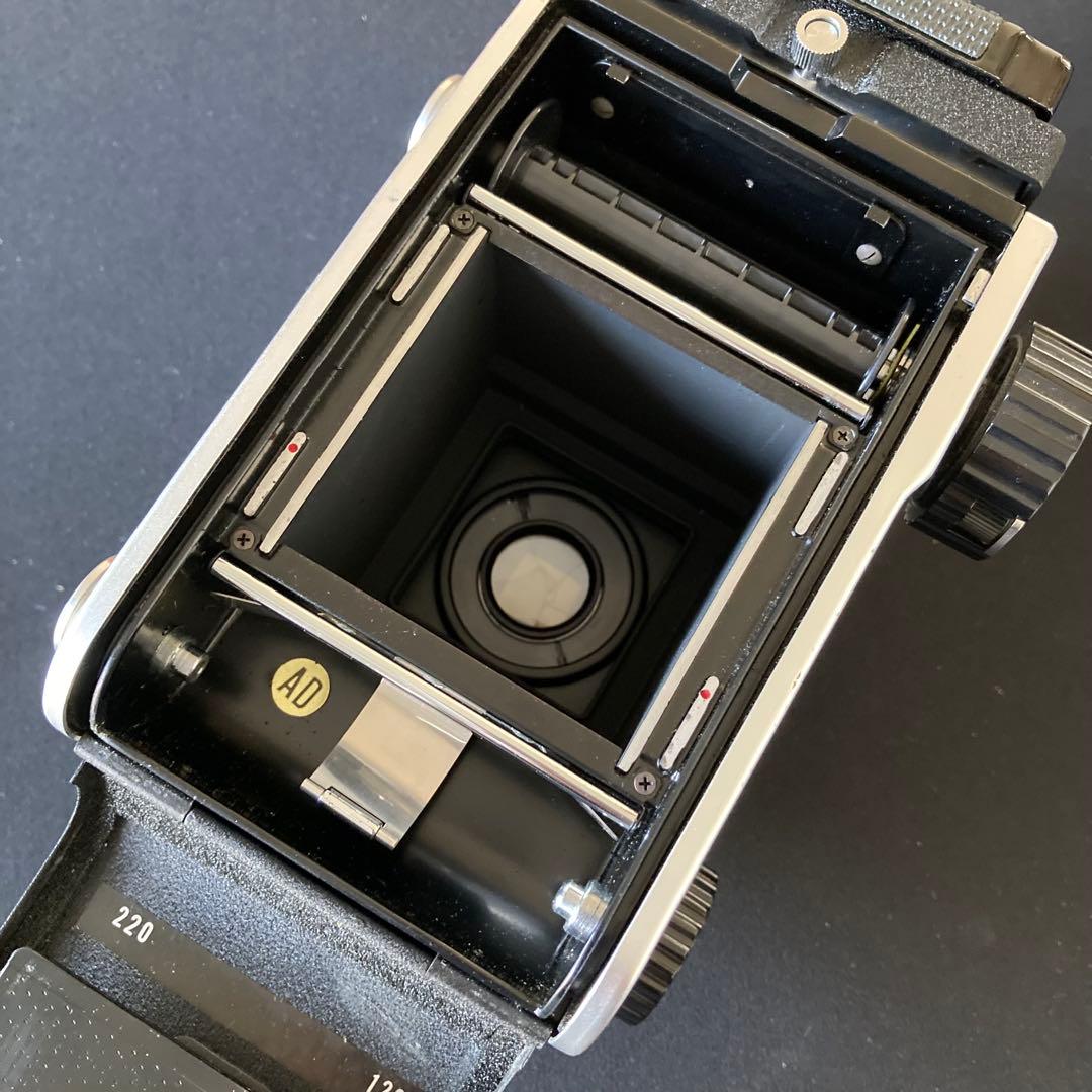 【美品】MAMIYA C220 80mm 3.7 マミヤ 二眼レフカメラ