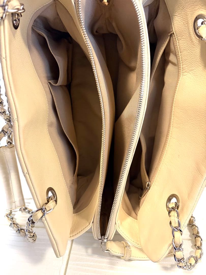 CHANEL シャネル　マトラッセ　ココマーク　ショルダー　バッグ　クリーム