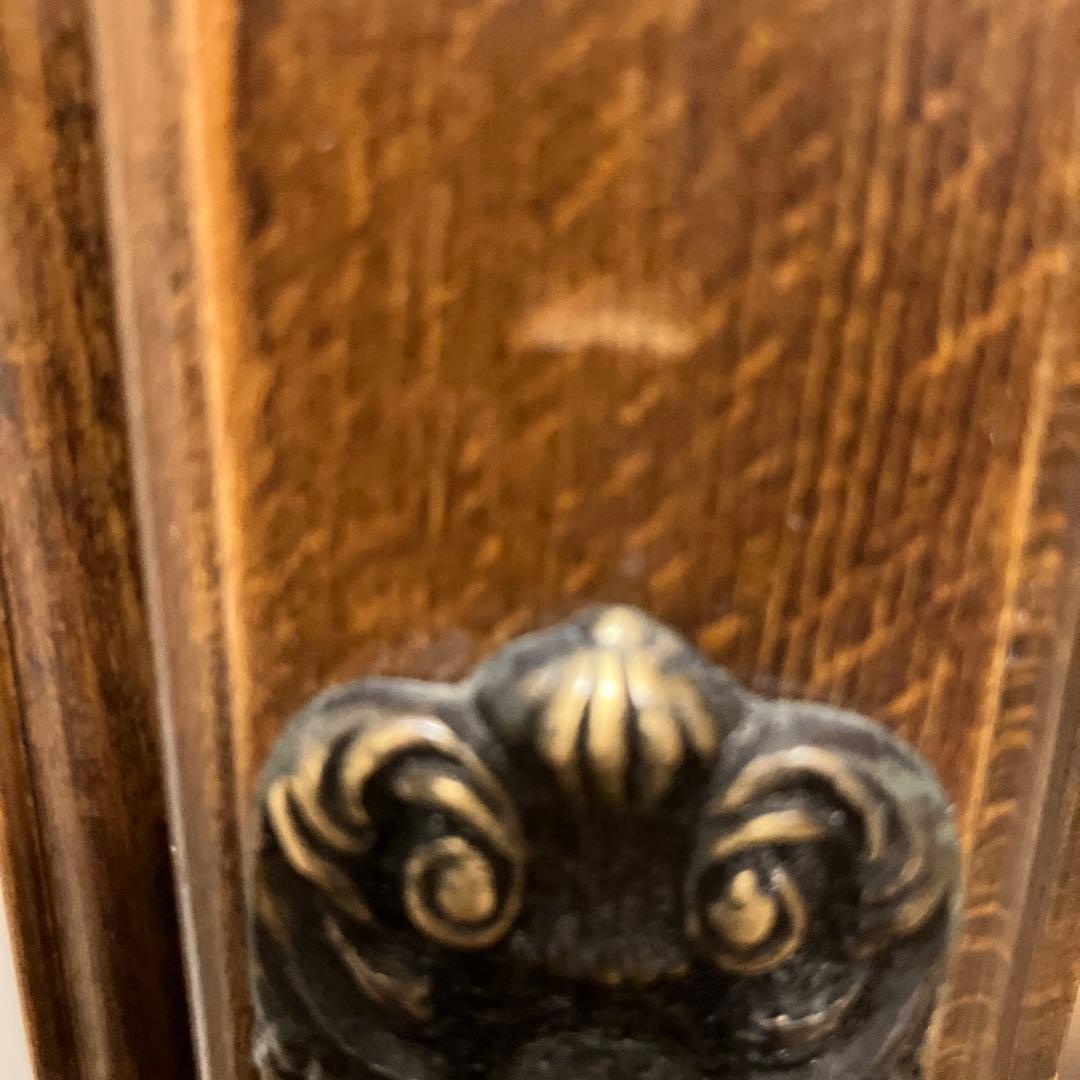 カリモクコロニアル　照明付きキュリオケース コーナーキャビネット