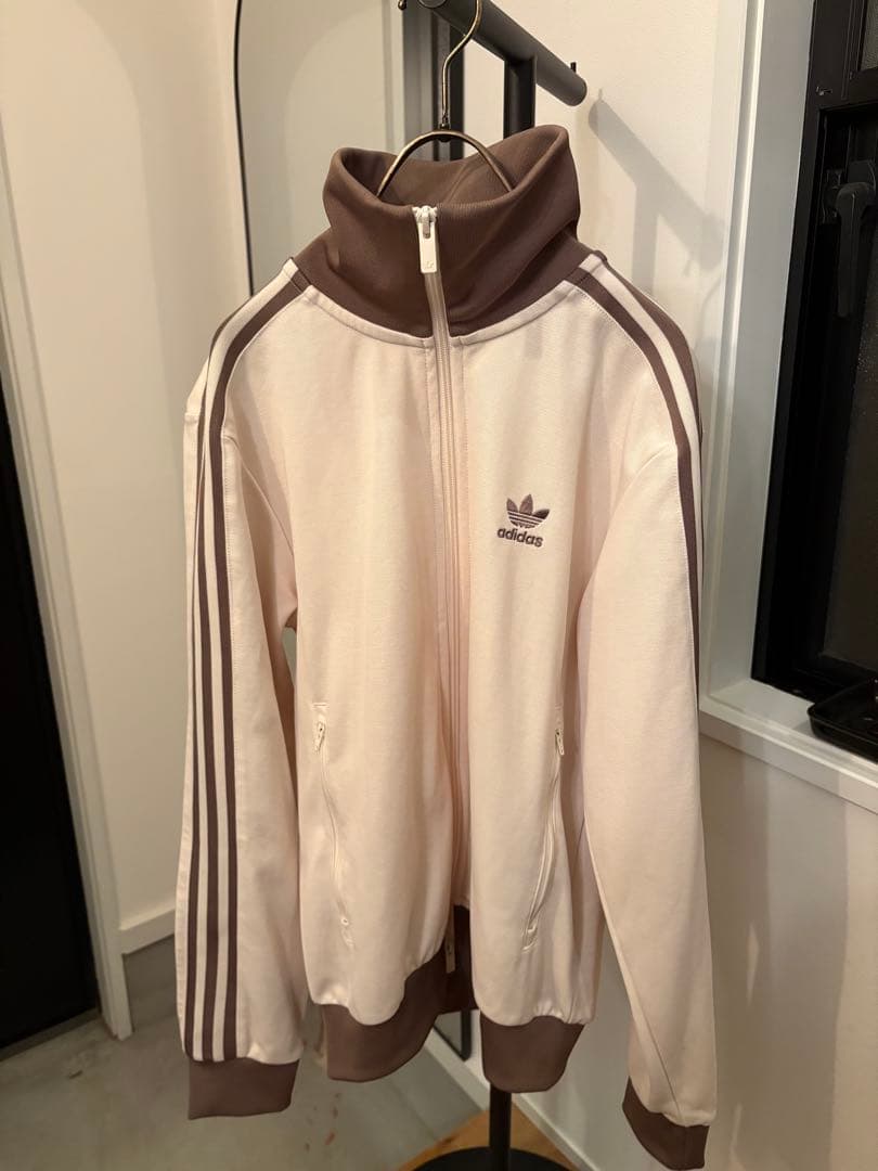 adidas トラックジャケット　ジャージ クリーム色/ブラウン　トレフォイル