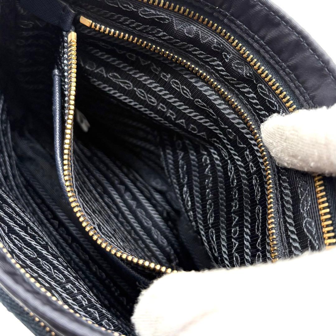 極美品✨プラダ ショルダーバッグ ナイロン サフィアーノ 近年モデル ネイビー