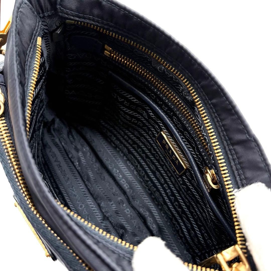 極美品✨プラダ ショルダーバッグ ナイロン サフィアーノ 近年モデル ネイビー