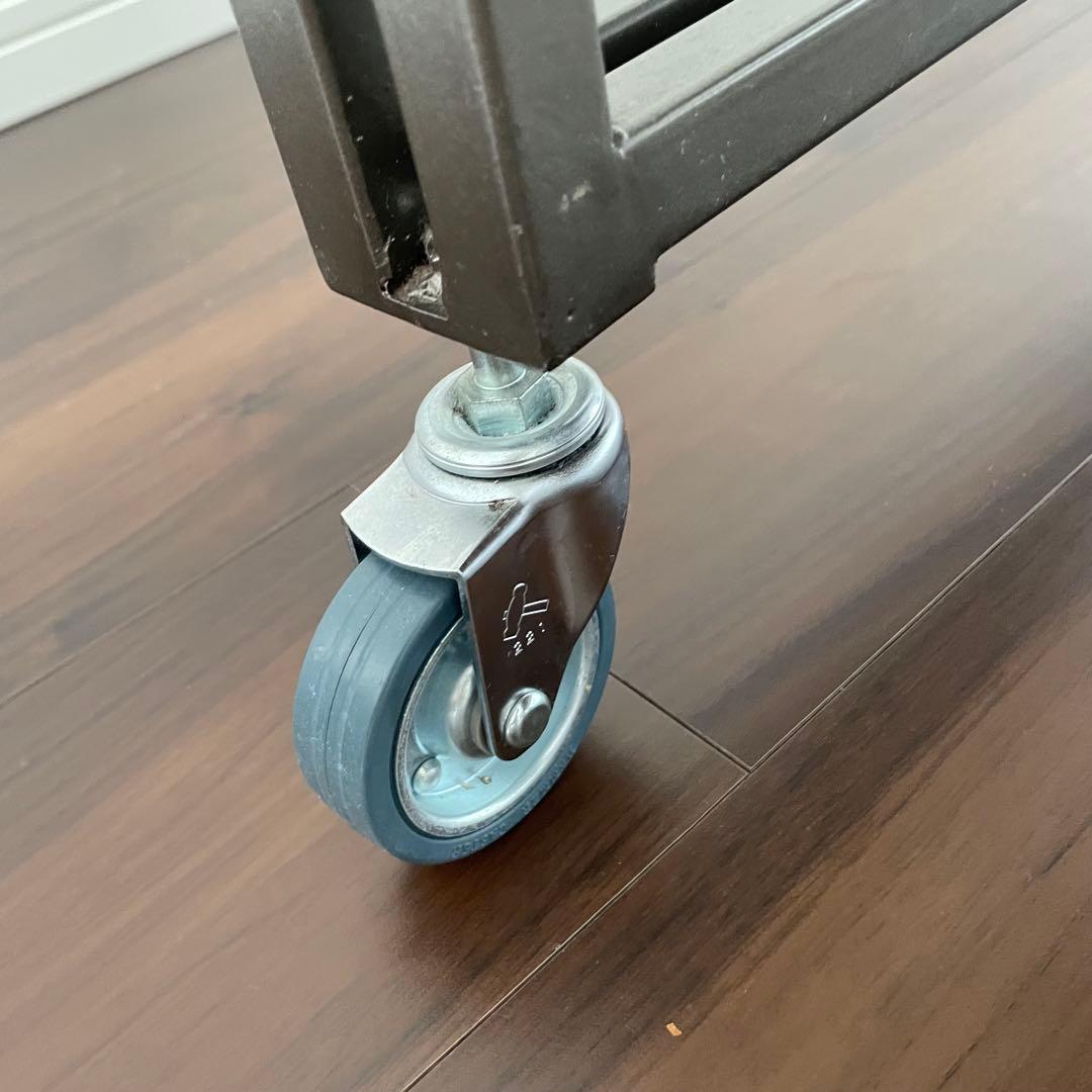 d-Bodhi（ディーボディ） ストッパー機能付きキャスター仕様センターテーブル