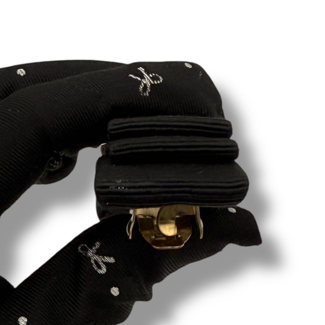 【美品☆箱付き】サルヴァトーレフェラガモ ヴァラリボン バレッタ