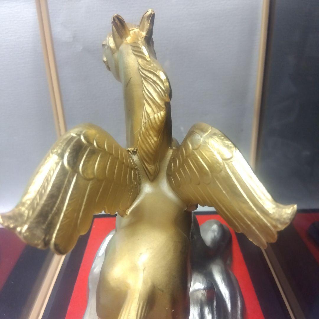 金色の翼のある馬の彫刻　レトロ　ケース付き　ペガサス