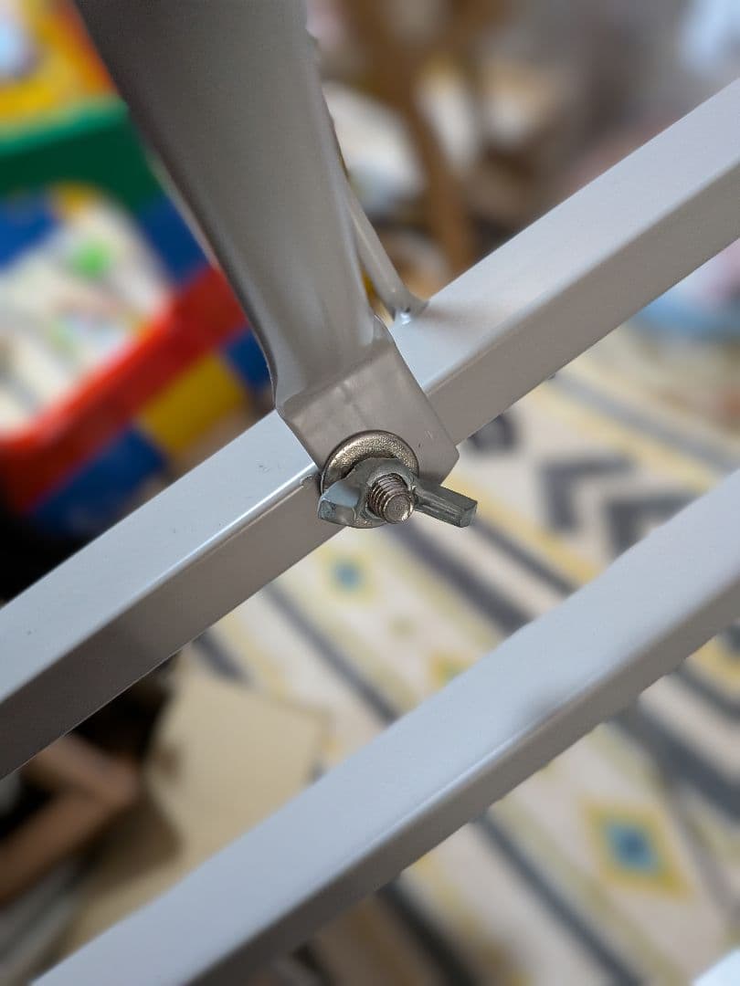 【美品】折りたたみ パイプベッド 頑丈 コンパクト グレー シングル スリム