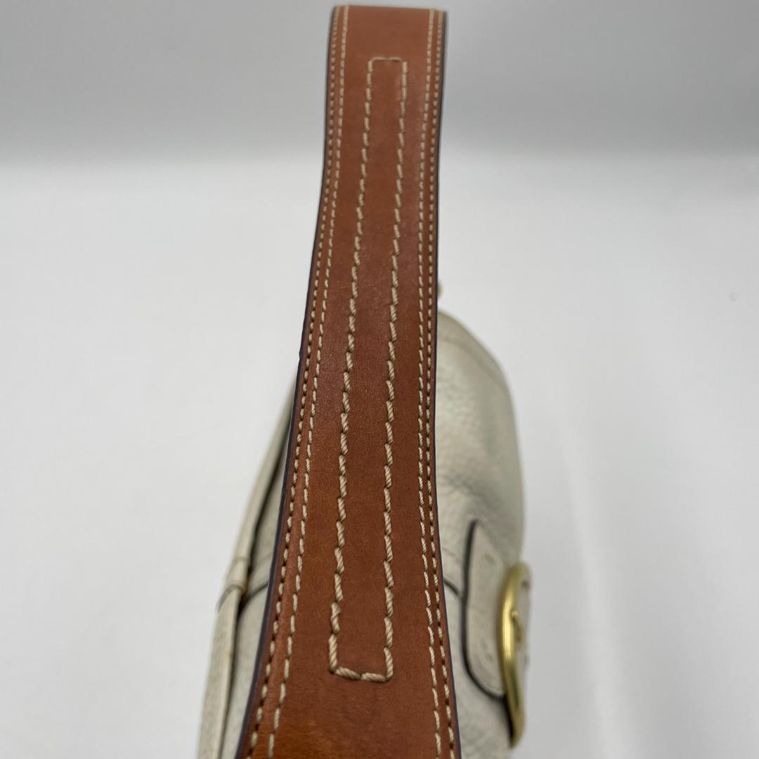 良品 COACH ショルダーバッグ レザー ホワイト ソーホー