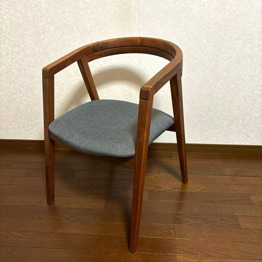 【美品】ダイニングチェア 肘付き ウォールナット ②