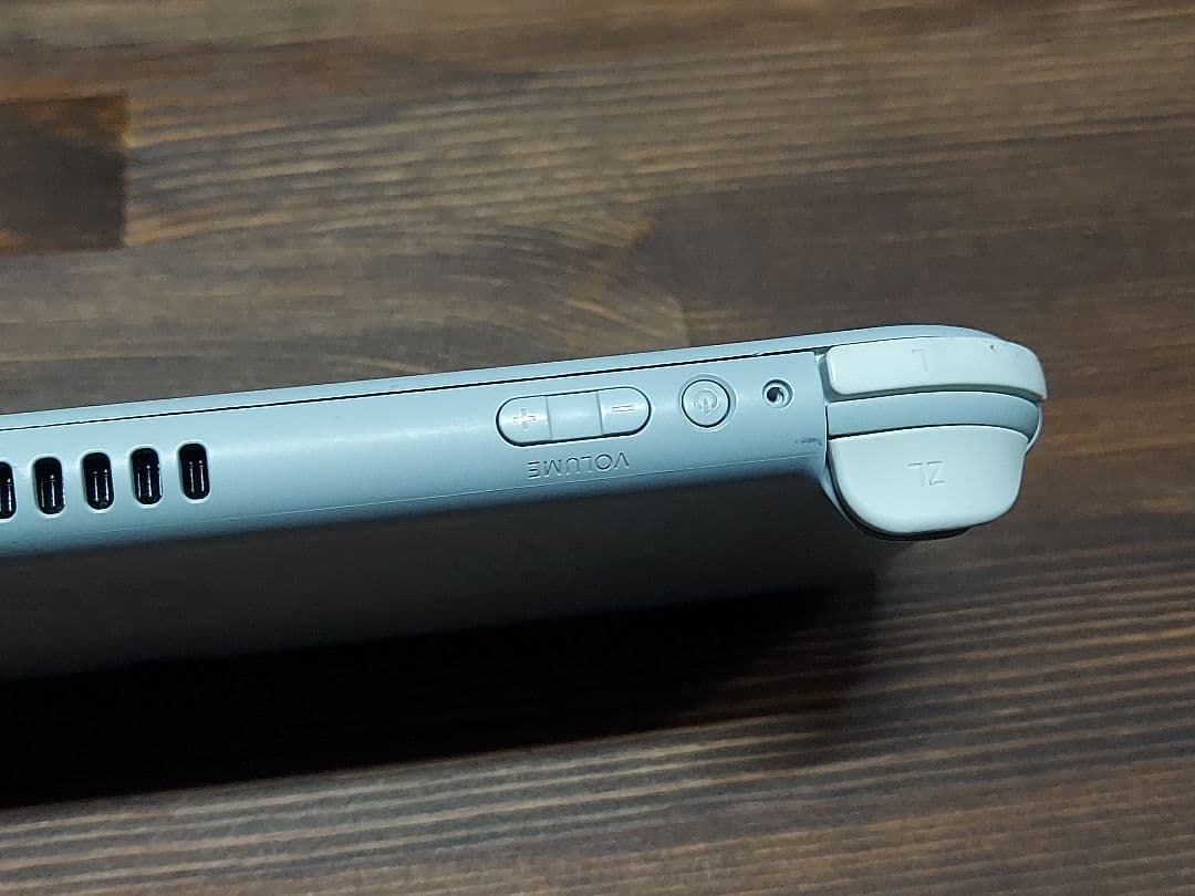 任天堂Switch light スイッチ ライト ポケモン柄