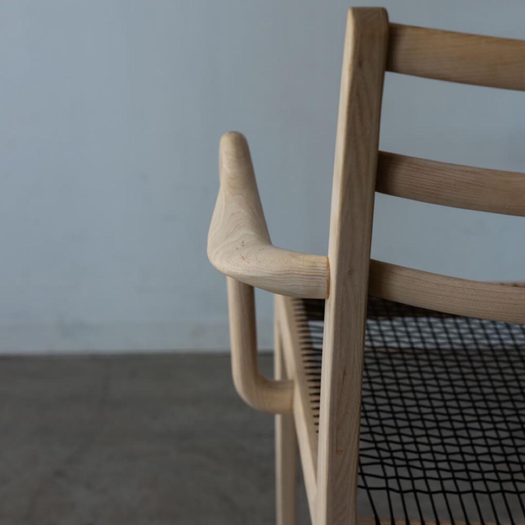 ELEGANCE ダイニングアームチェア　ホワイトアッシュ材 / ソープ仕上げ