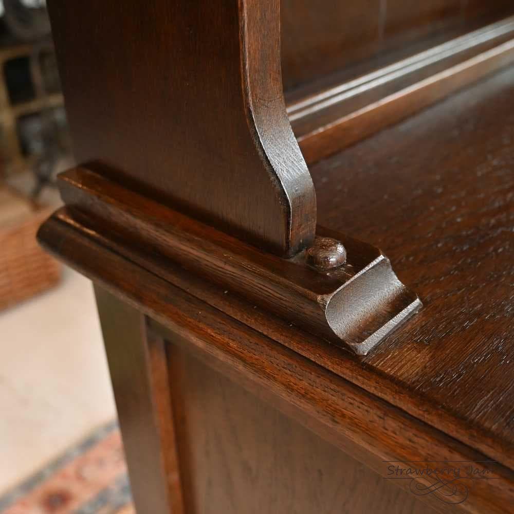 L3710-22 英国アンティーク キッチンキャビットカップボード 食器棚