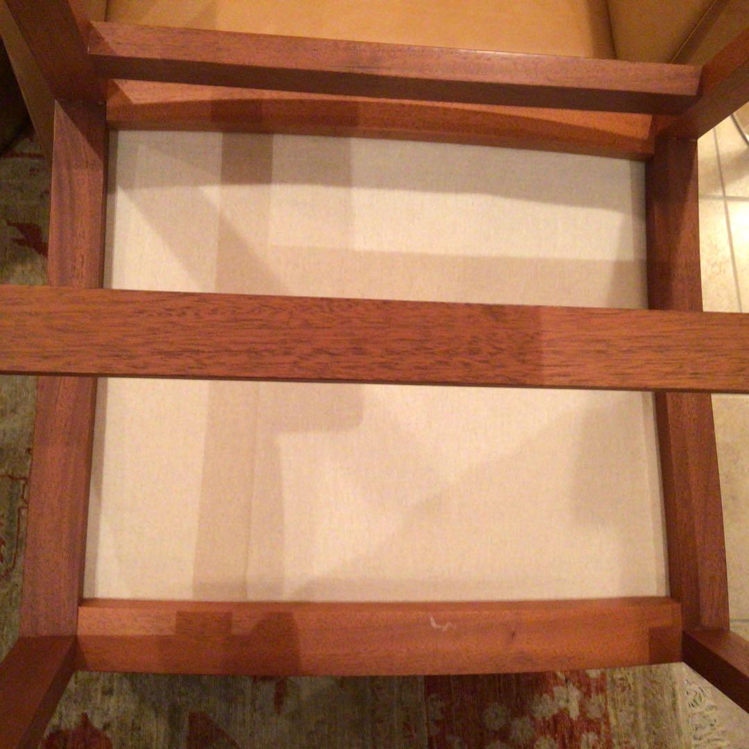 デンマークBOTIUM社木製アームチェア(本革、チーク)