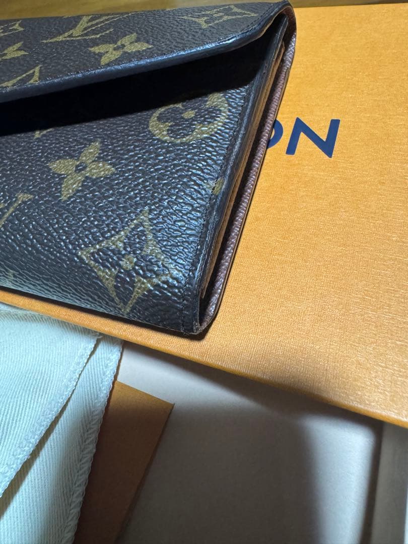 【美品】ルイ・ヴィトン　ポルトフォイユサラ