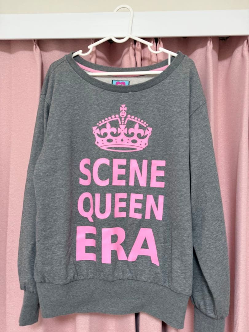 igusa オフショルダー トレーナー