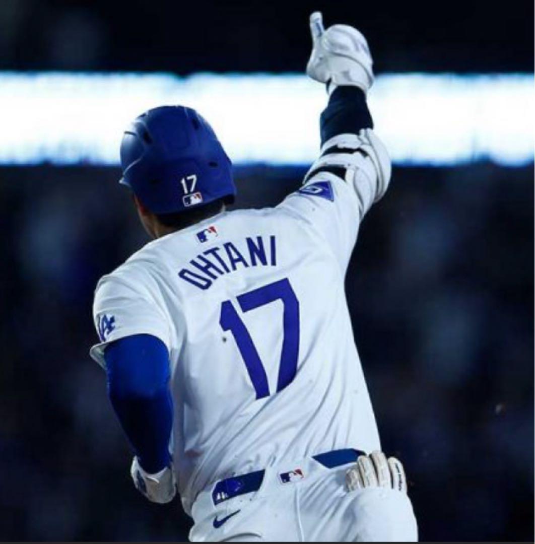祝3年連続MVP！ ロサンゼルスドジャース大谷翔平選手ユニフォーム Lサイズ