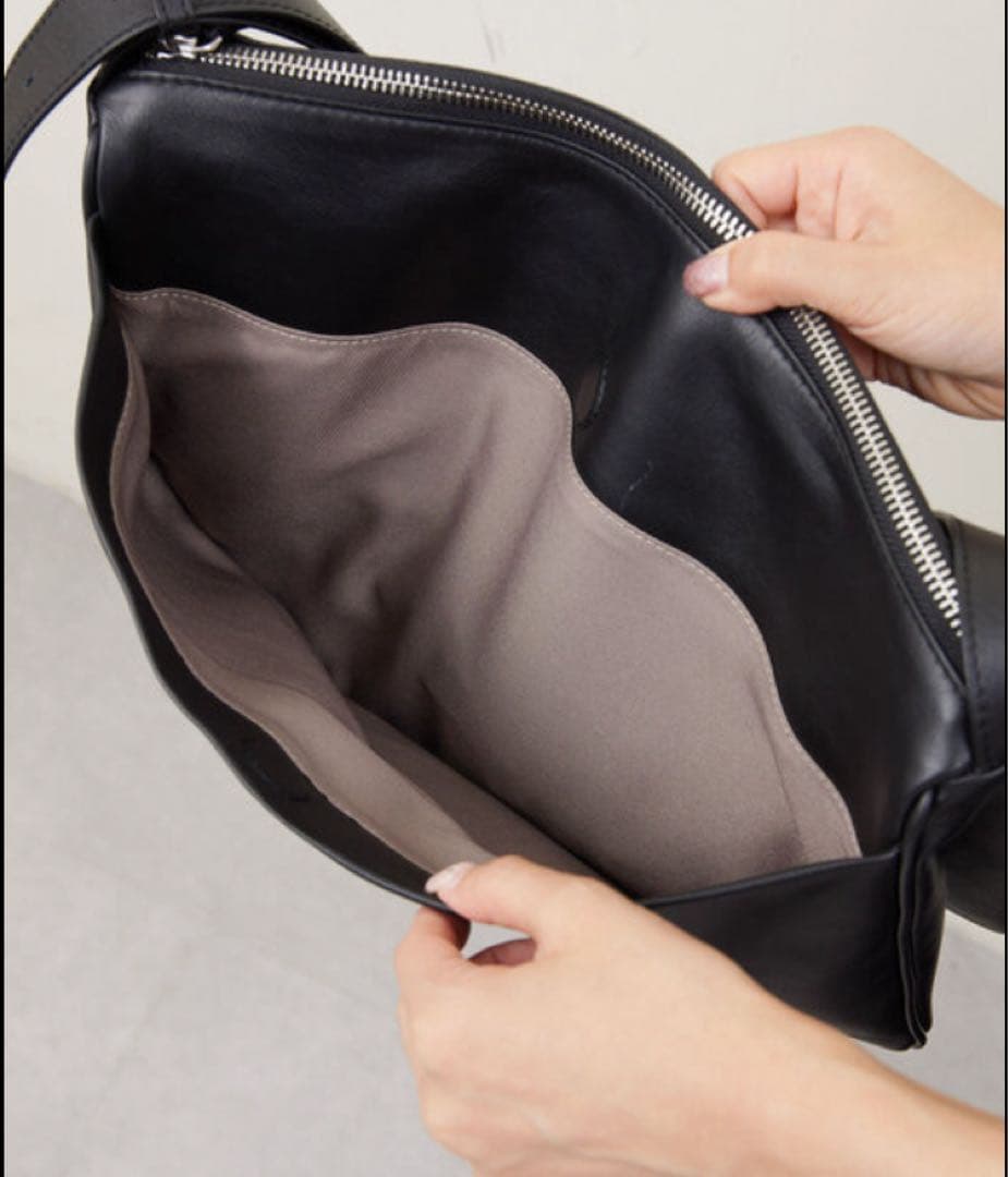 【ear PAPILLONNER】スワローマチショルダーバッグ　ブラック