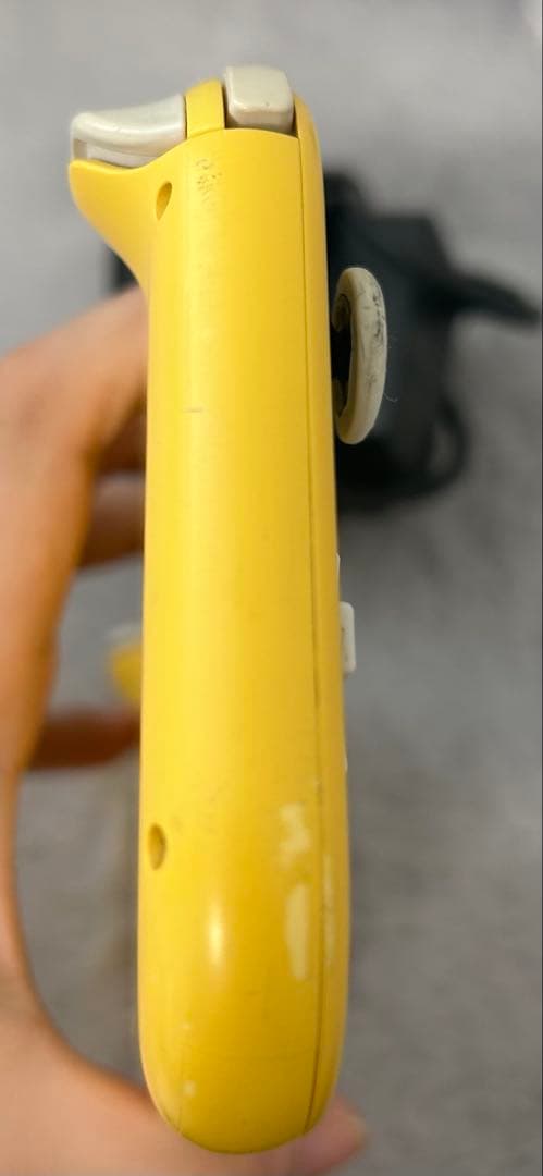 ニンテンドー　スイッチライト　Nintendo Switch lite イエロー