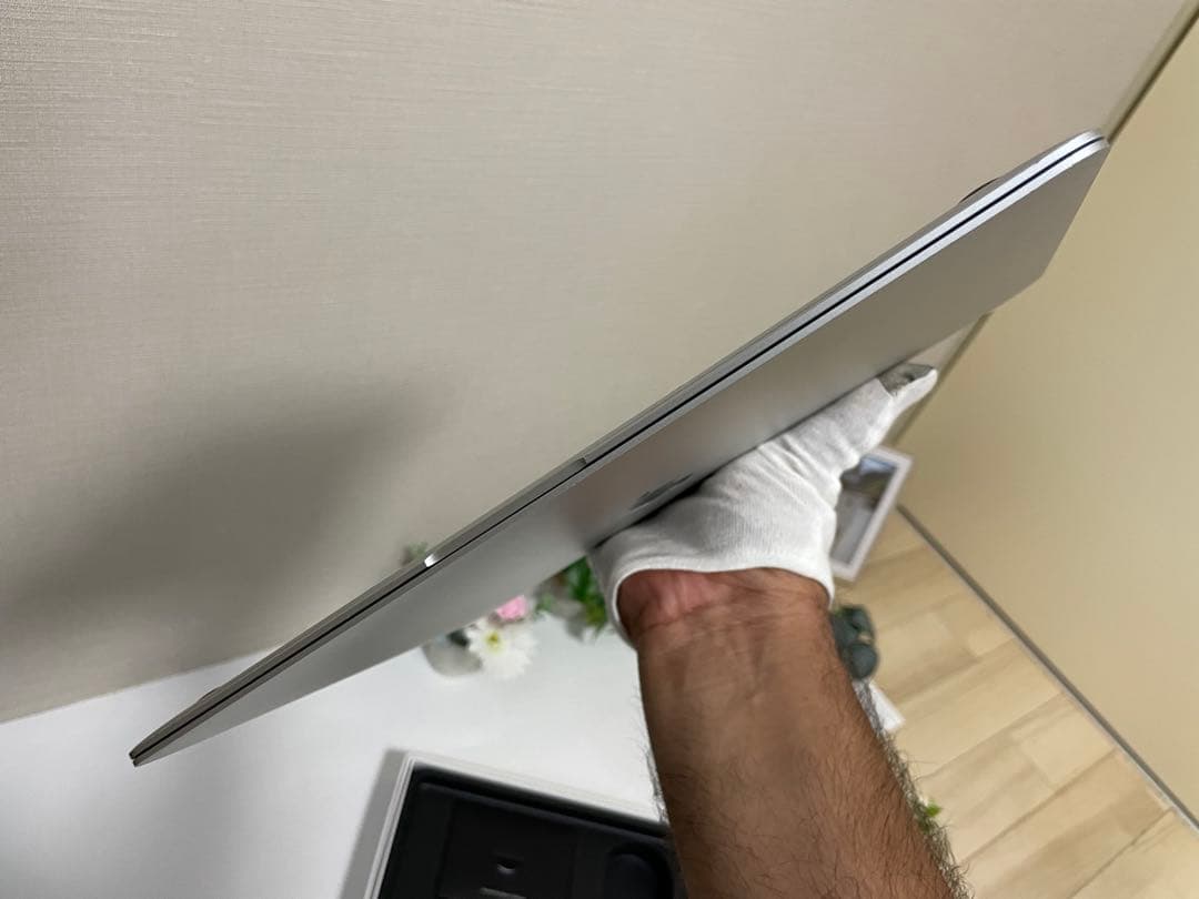 MacBook Air 13.3インチ 充電器付き