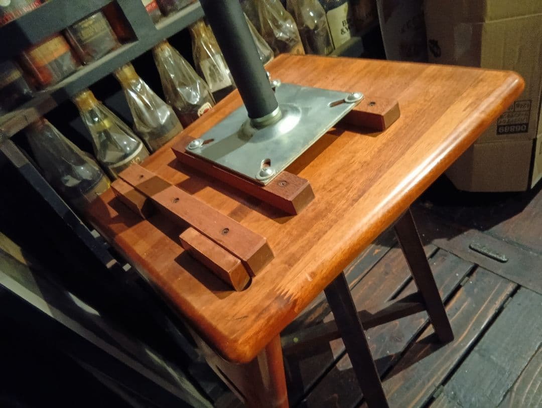 1970's　ミッドセンチュリーモダン　回転式　アイアン　フレーム　ウッドチェア