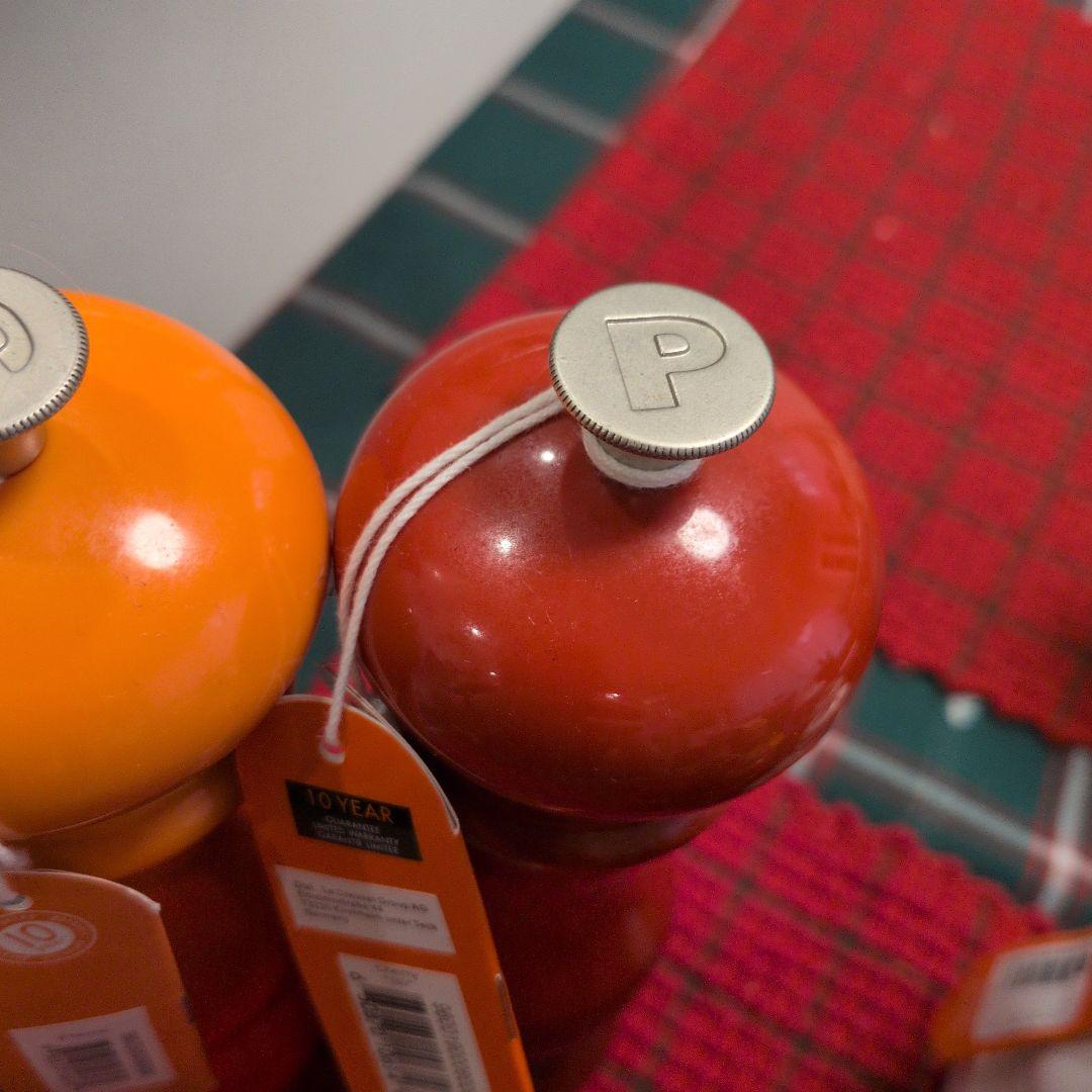 Le Creuset ルクルーゼ ソルトミル　ペッパーミル　オレンジ　赤