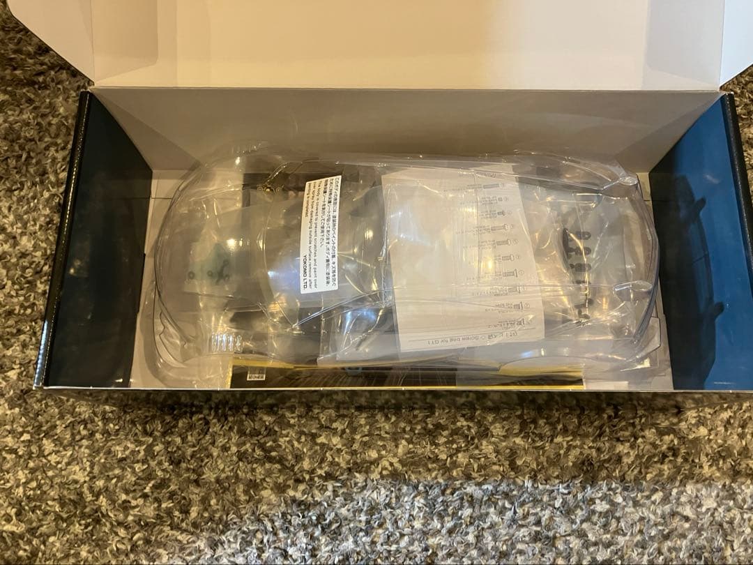 ヨコモ・GT1・開封済み新品・新品スペアシャーシ付き