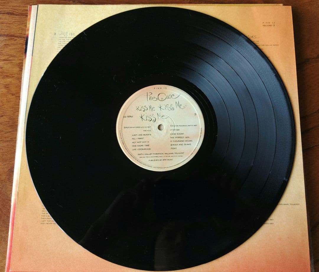 The Cure キュアー Kiss Me Kiss Me Kiss Me