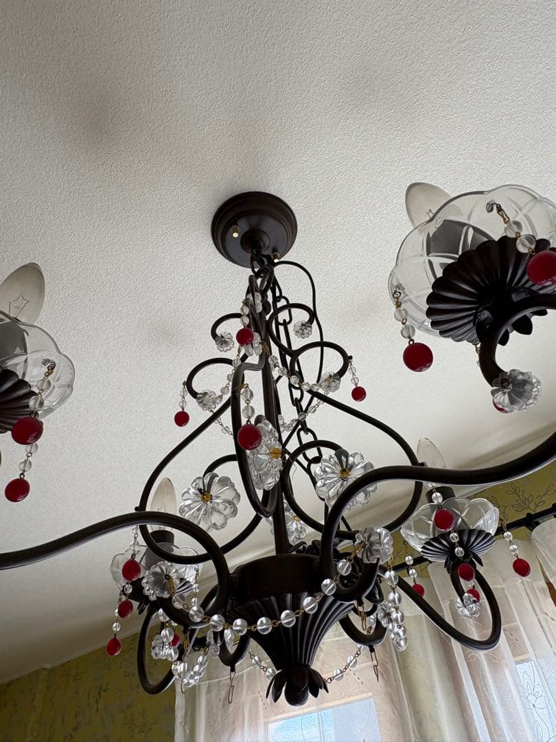 展示場　ブラックシャンデリア 4灯式　引き取り❗️