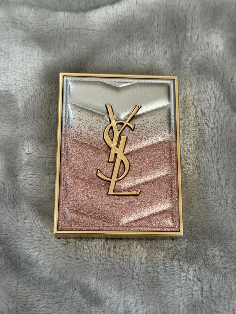 イヴサンローラン クチュールミニクラッチ 126 スパークリングラスト