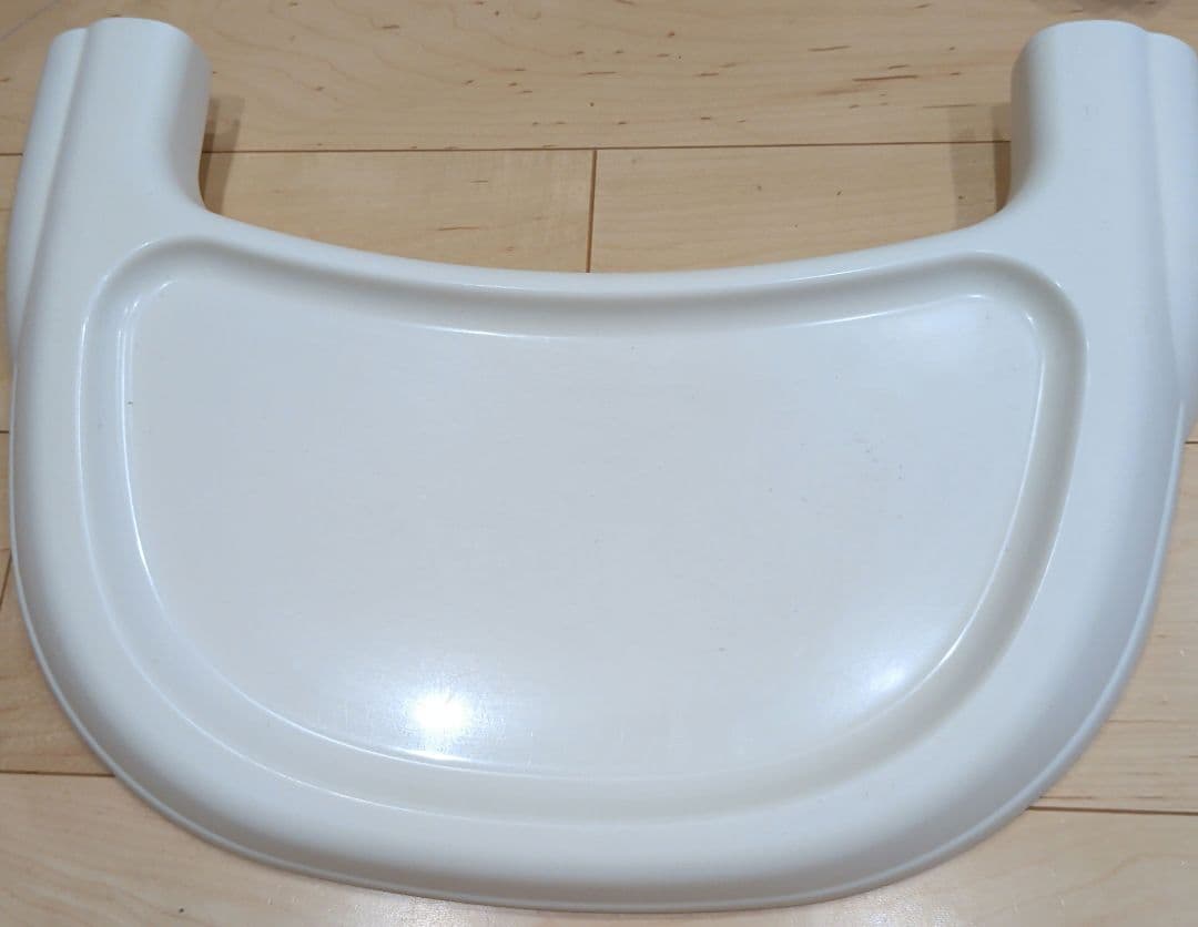 コンビ　ネムリラAT 電動ハイローチェア オートスウィングゆりかご クリーム色