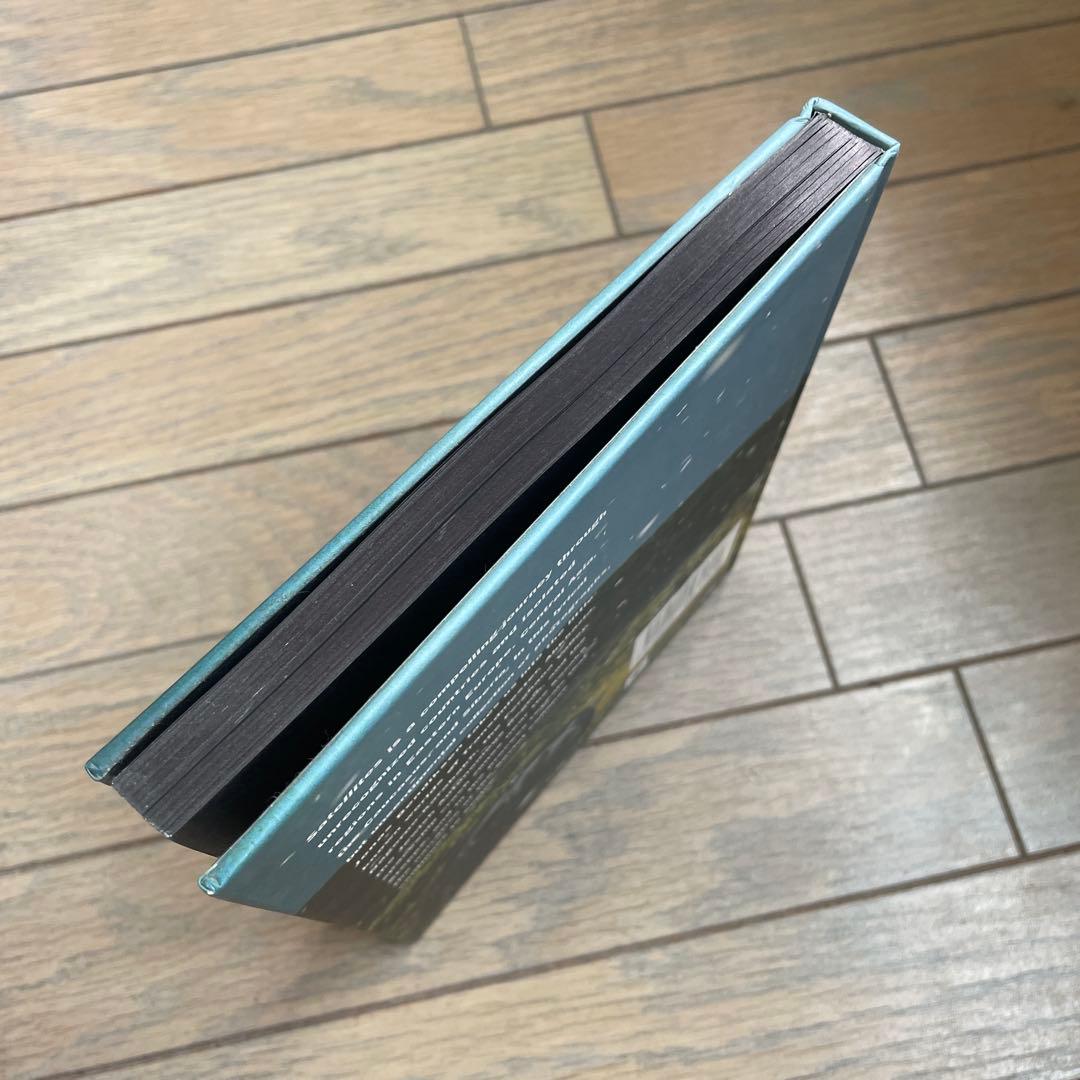 【希少】Jonas Bendiksen Satellites マグナム　絶版本