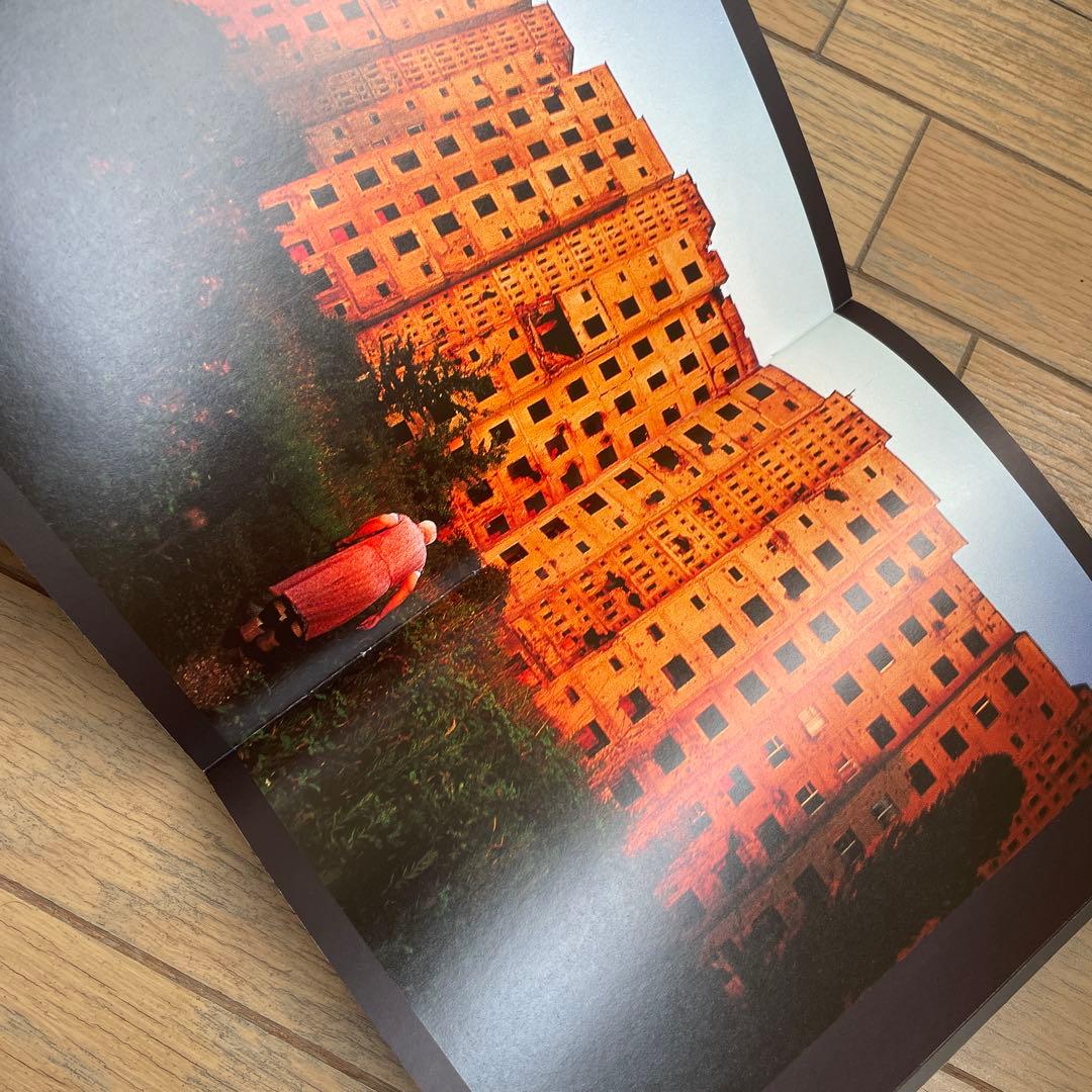 【希少】Jonas Bendiksen Satellites マグナム　絶版本