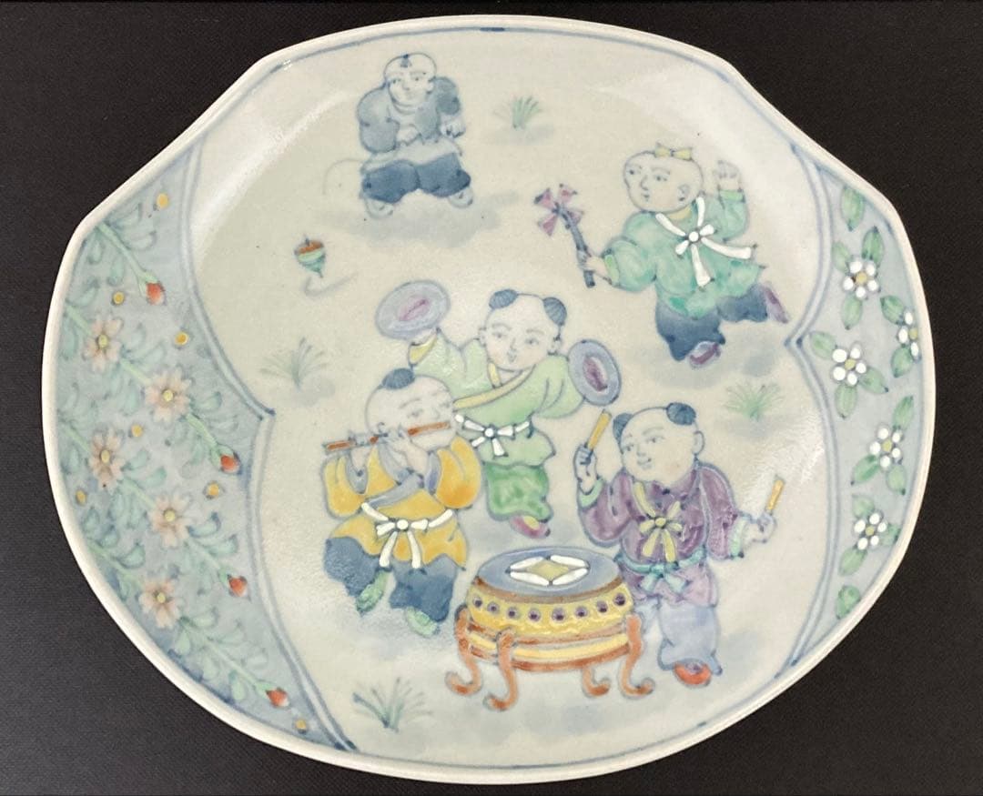 DORA公式アカウント01 佐藤走波（五代）唐子遊図絵変り　小判皿　平皿