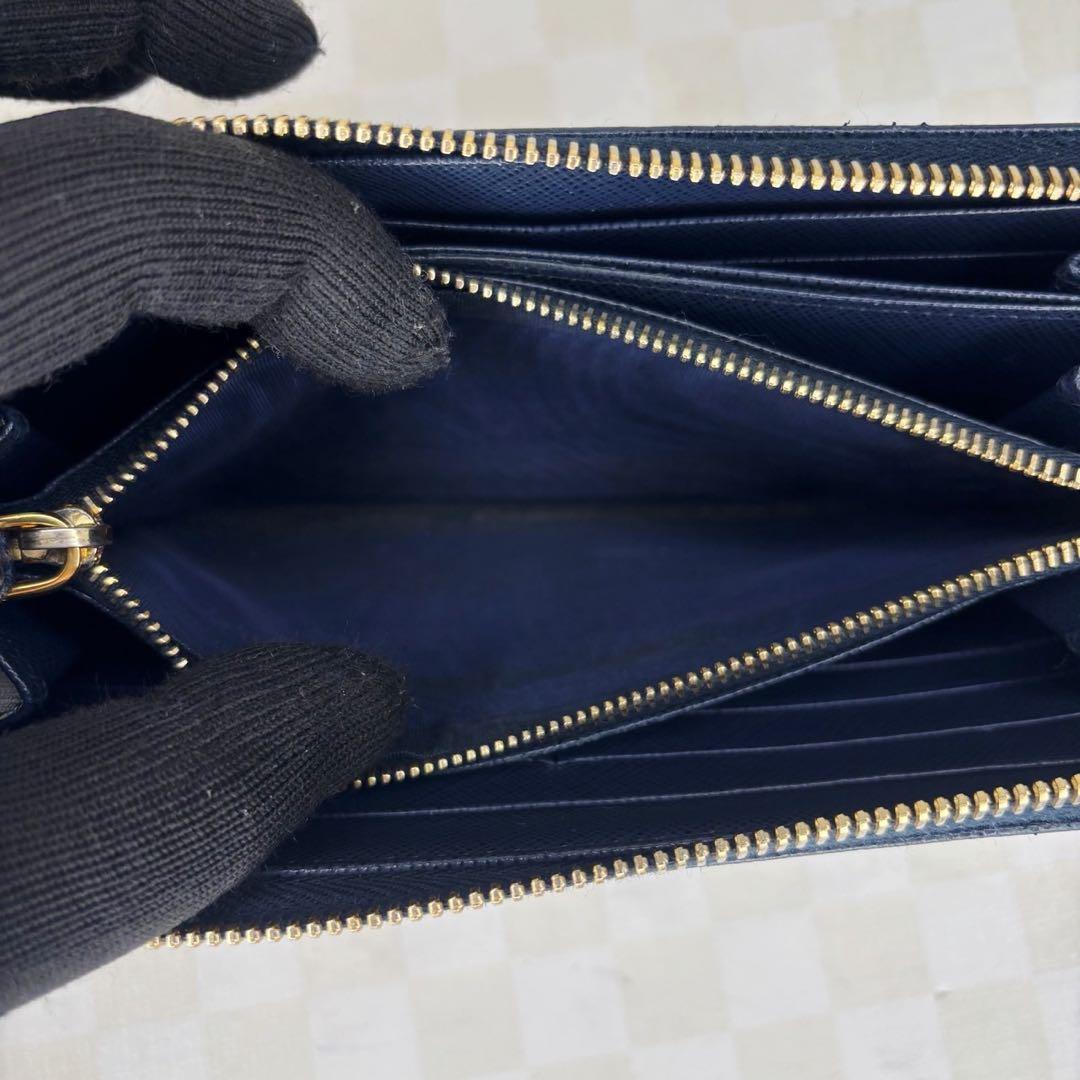 極美品　PRADA プラダ　長財布　ラウンドファスナー M08