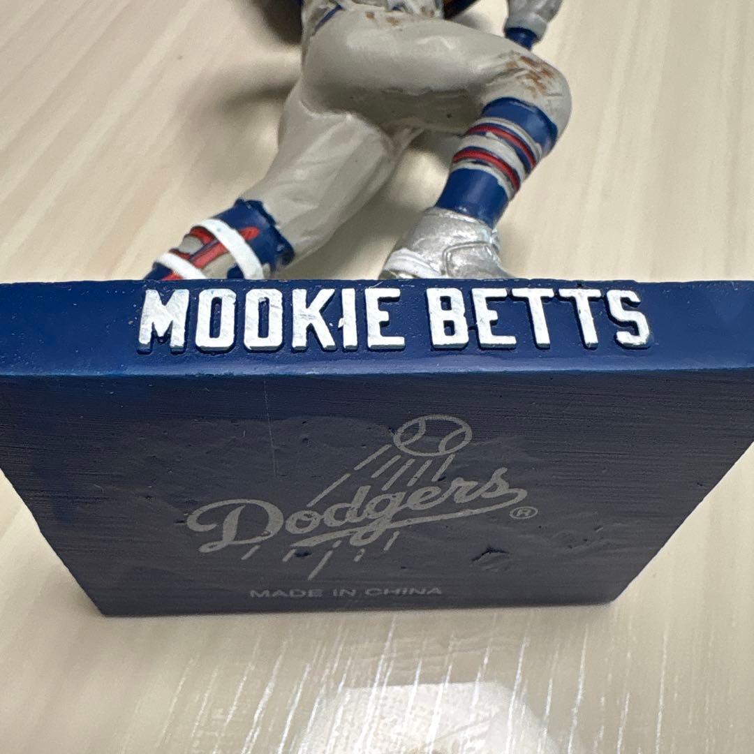 ドジャース　ベッツ　ボブルヘッドフィギュア（新品）