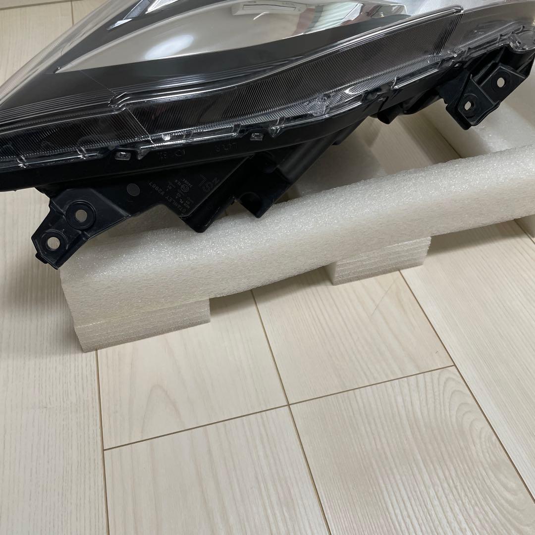 スズキ ZC33S スイフトスポーツ ヘッドライト 左 LED ヘッドランプ