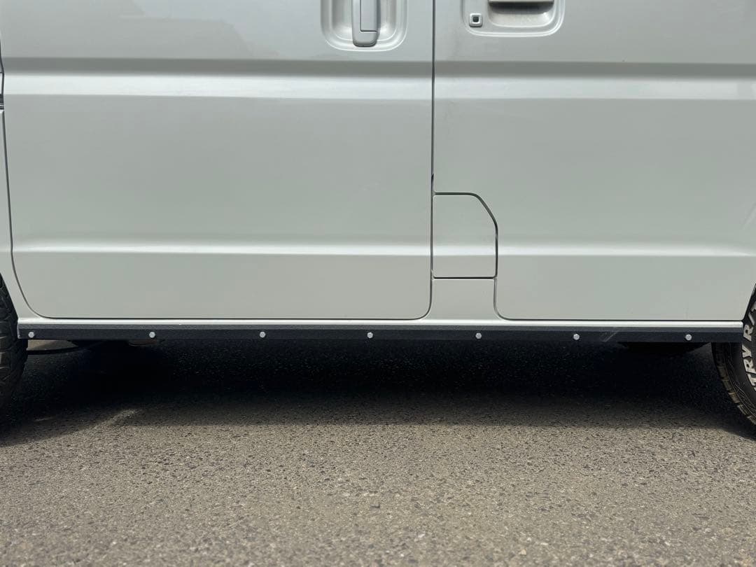 取付パーツなし　DA17W エヴリィ シルガードのみ 4穴仕様　塗装有り