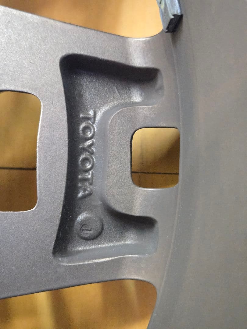 USトヨタ　TRD　17インチアルミホイール中古1本　ランクルプラド、FJ、