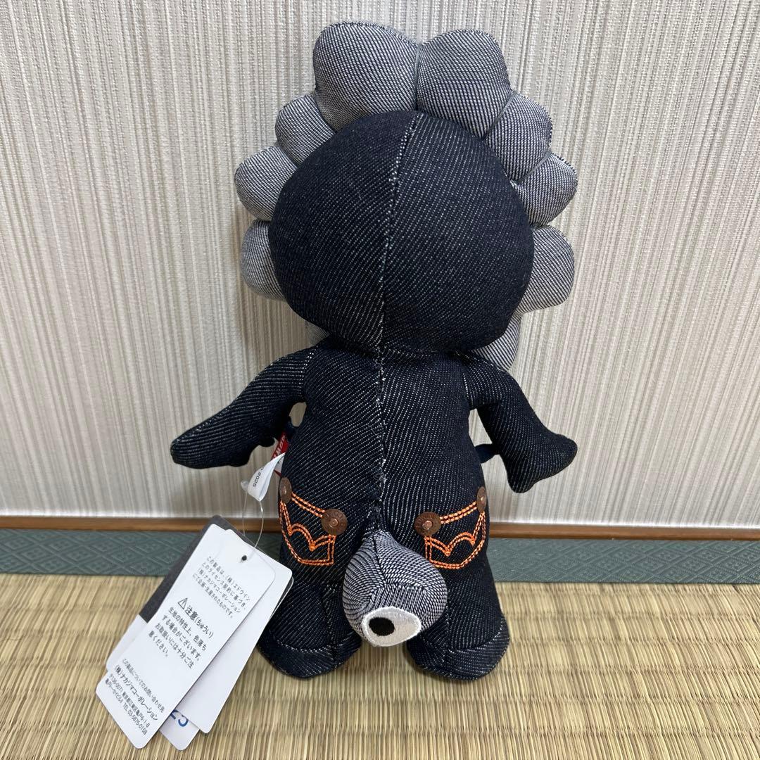 ミャクミャク エドウィン ぬいぐるみ