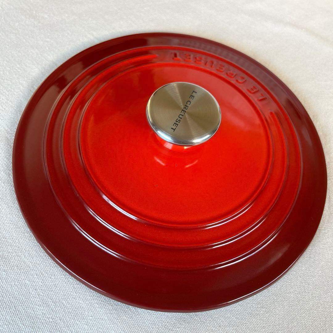 ル・クルーゼ　ココットロンド　チェリーレッド　22cm