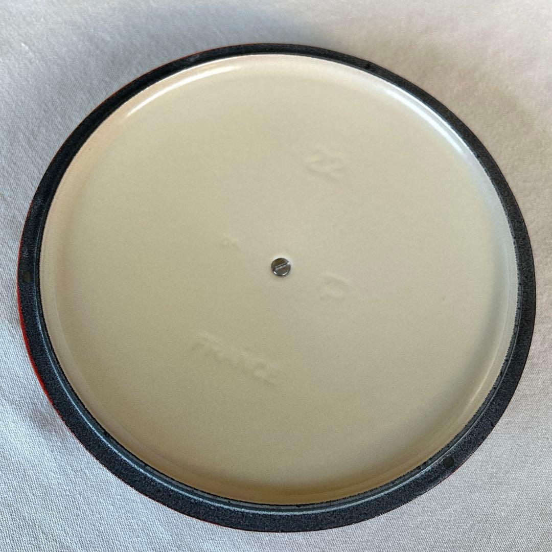 ル・クルーゼ　ココットロンド　チェリーレッド　22cm