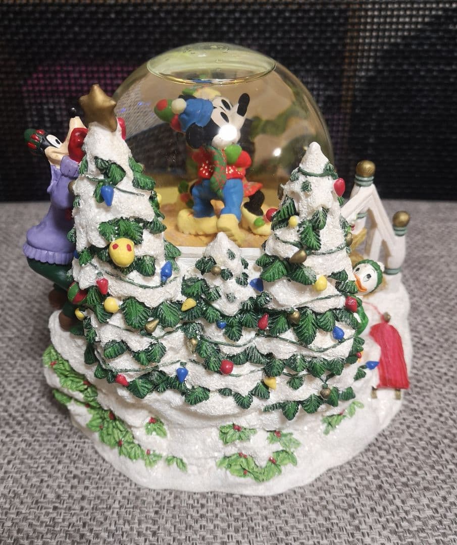 ディズニー　スノードーム　スノーグローブ　クリスマス　オルゴール　レトロ