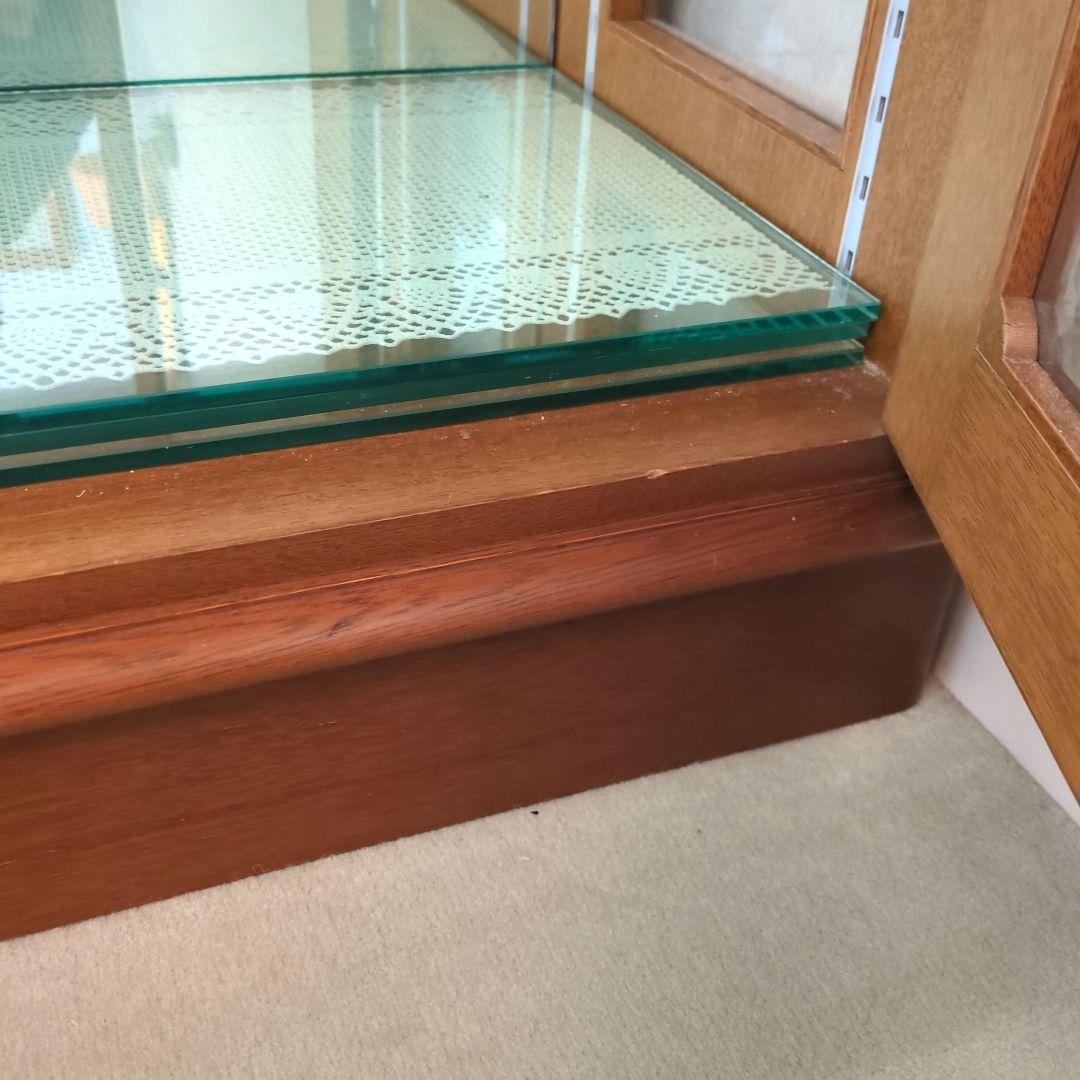飾り棚 ガラス　ショーケース　ガラスケース　木製キャビネット　キャビネット　飾棚