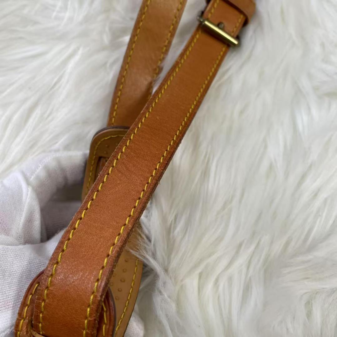 美品　ルイヴィトン　LV　ショルダーストラップ　ゴールド金具