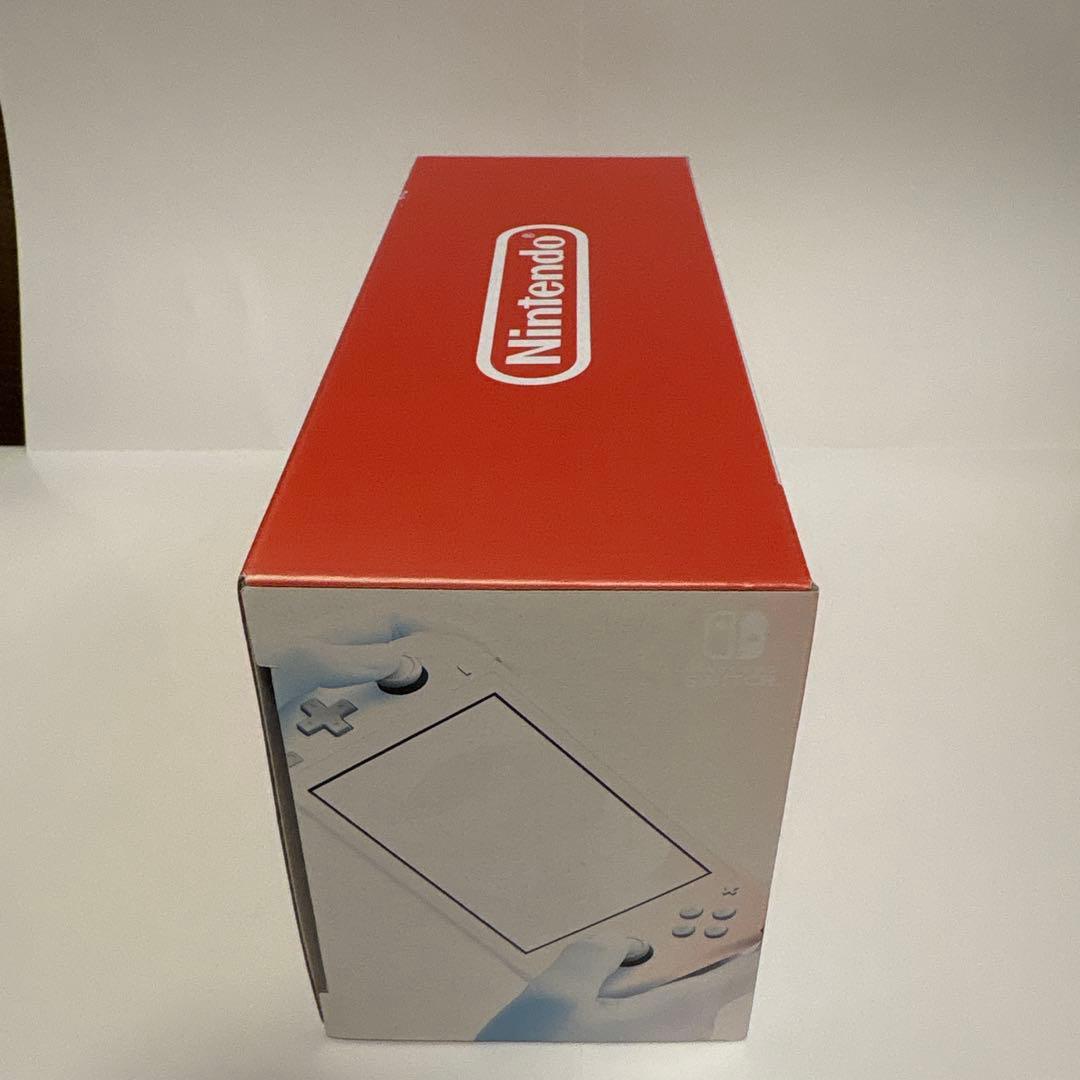 【新品】Switchライト　本体　コーラル