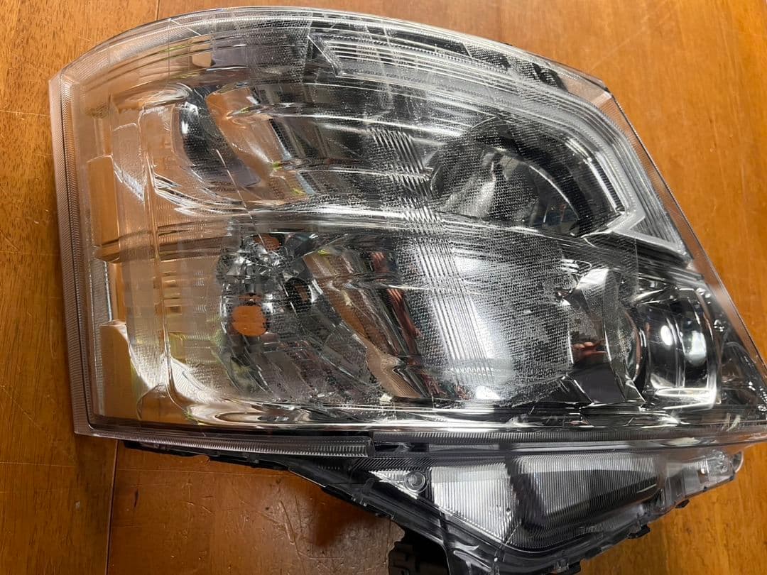 日産 キャラバン E26 後期 LED右ヘッドライト ICHIKOH 1948