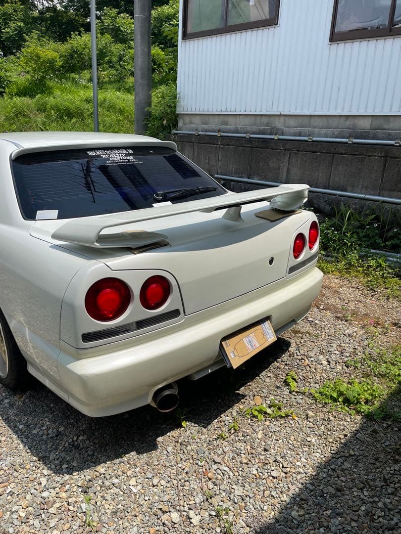 値下げ　日産　R35 GTR 純正　リアウイング　パール　R34 S15