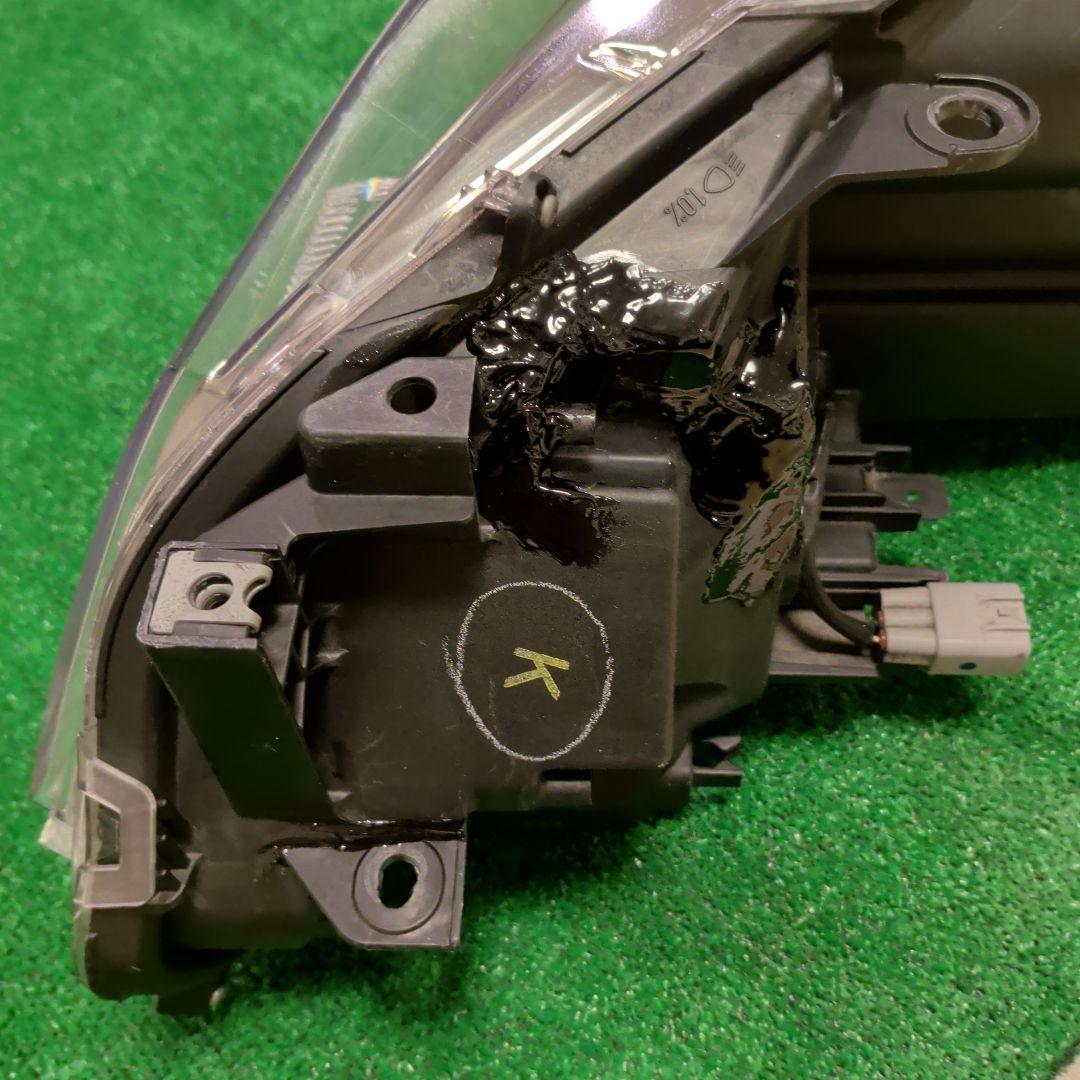 TOYOTA クラウン 右ヘッドライトユニット