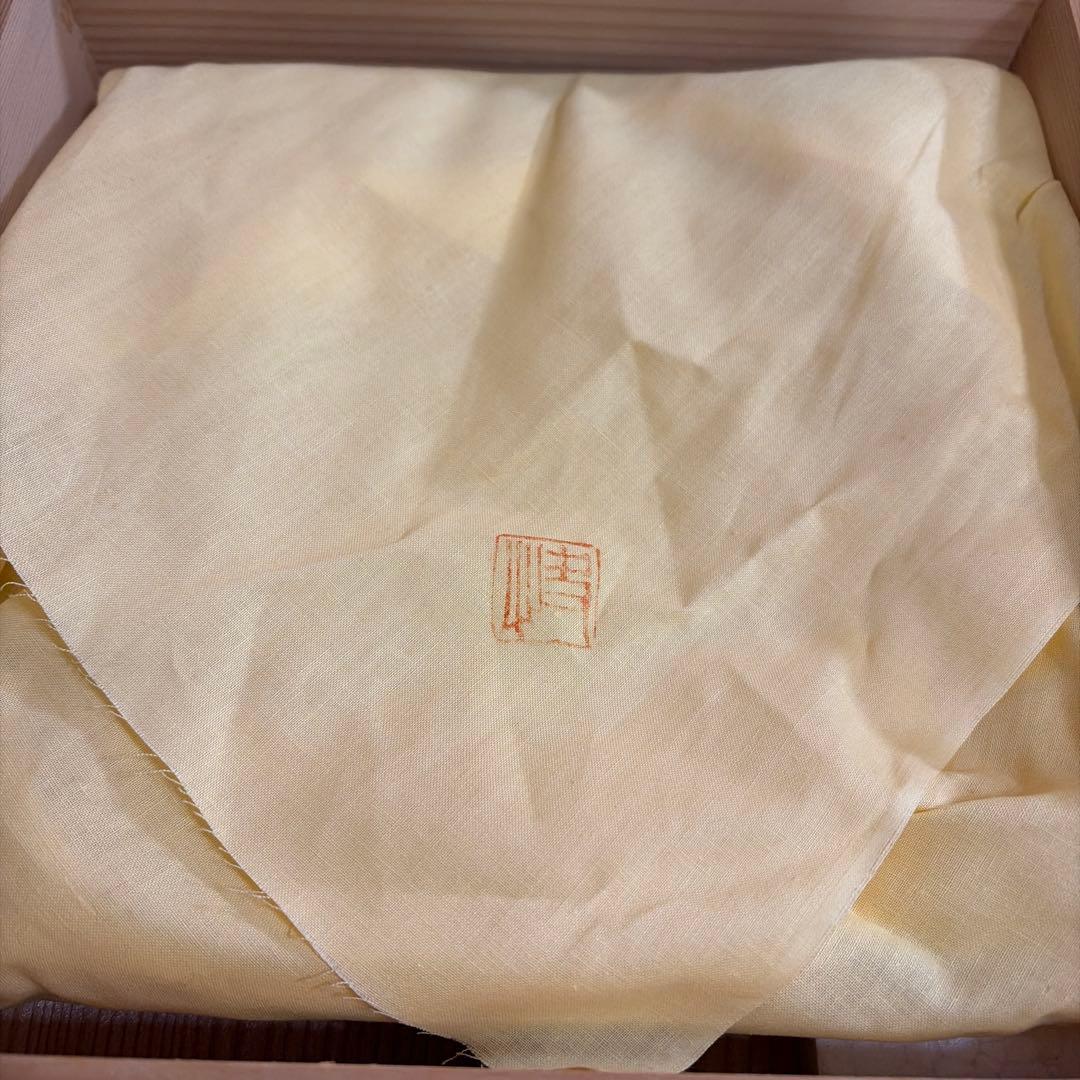 人間国宝　塚本快示　快山　青白磁バラ花紋　山茶花　深皿　飾り皿2枚セット　未使用