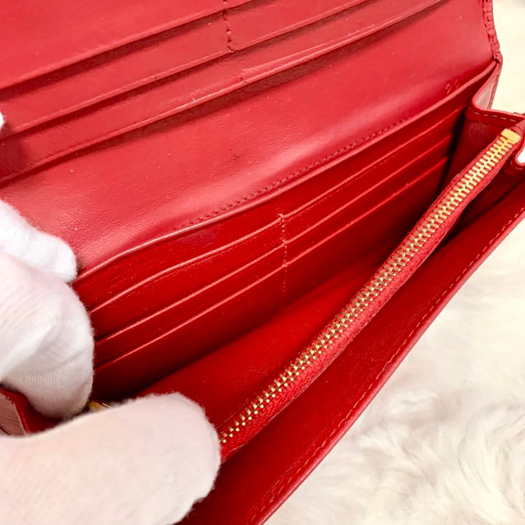 PRADA 長財布　サフィアーノ　二つ折り　長財布　赤　三角プレート