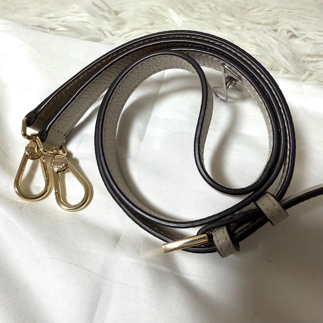 美品✨FURLA ダフネ ショルダーバッグ 2way 現行 アイボリー